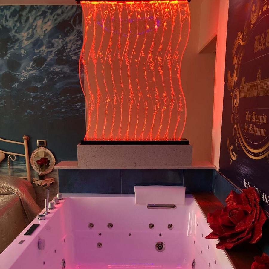 B&B LA REGGIA DI RIHANNA spa Caserta Esterno foto