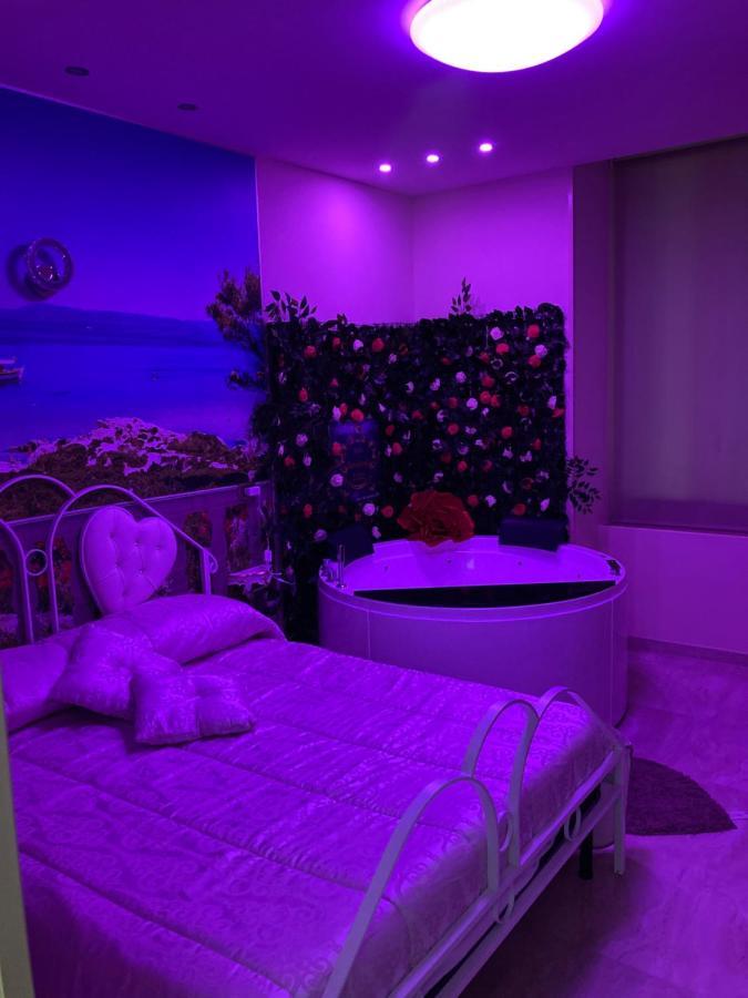 B&B LA REGGIA DI RIHANNA spa Caserta Esterno foto