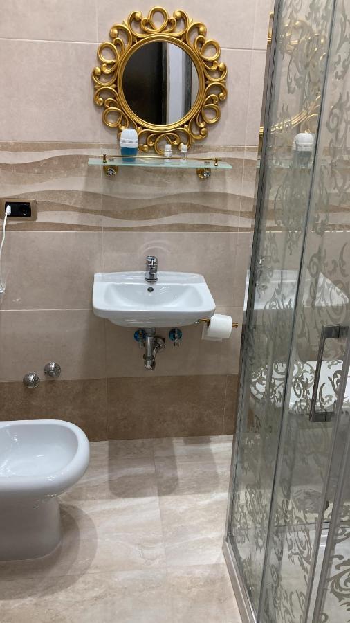 B&B LA REGGIA DI RIHANNA spa Caserta Esterno foto