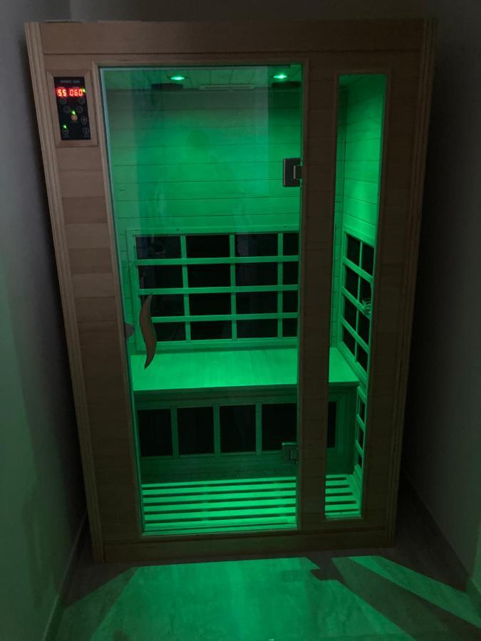 B&B LA REGGIA DI RIHANNA spa Caserta Esterno foto